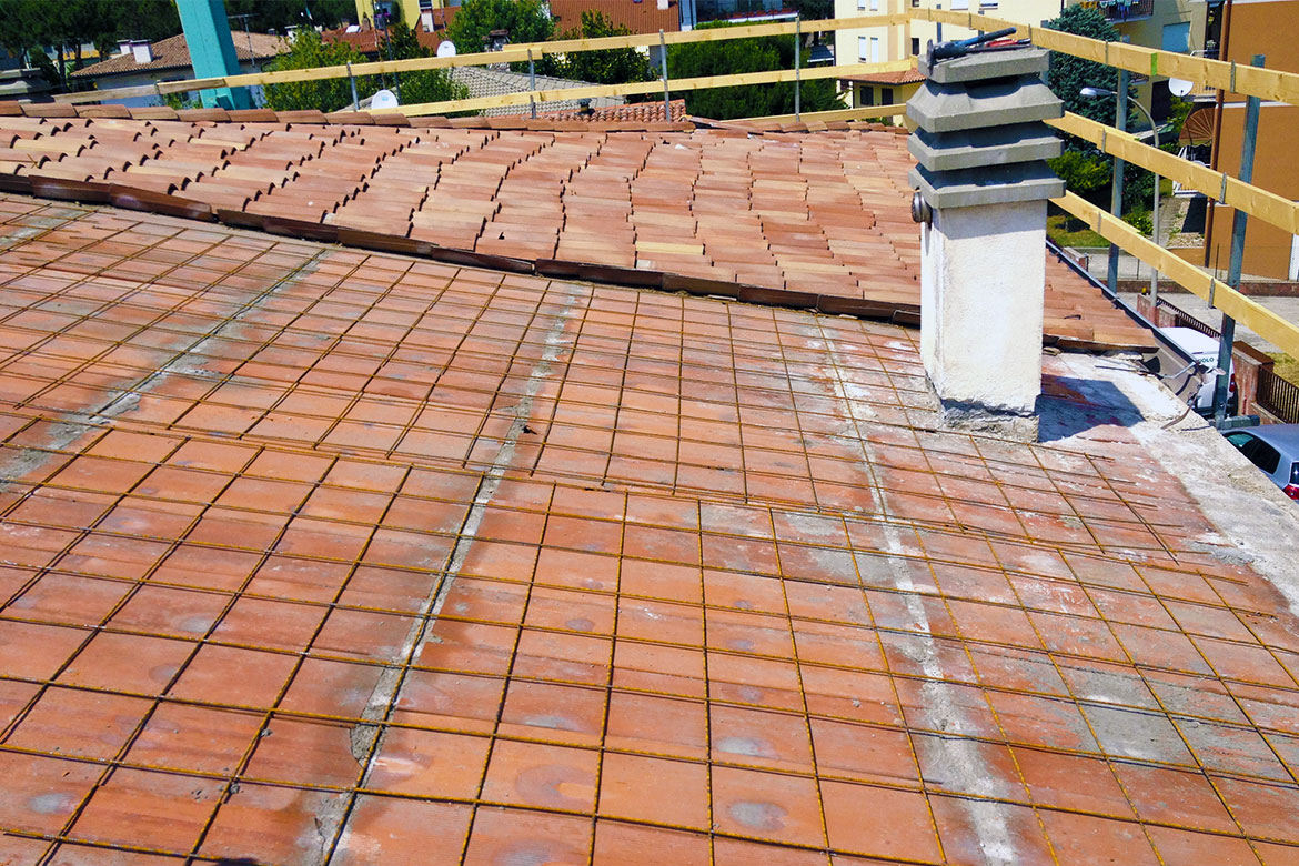 Rifacimento tetto di un condominio a Bassano del Grappa